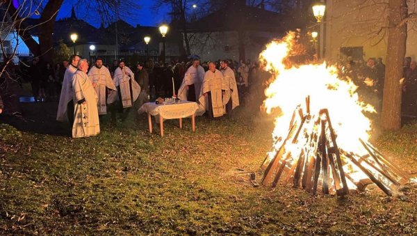 ГОРЕ БАДЊАЦИ У БАНАТУ: Велики број Зрењанинаца на свечаности (ФОТО/ВИДЕО)