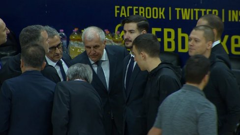 БУРНО И ПОСЛЕ ПОРАЗА ПАРТИЗАНА: Обрадовић о апсолутној непослушности, Јасикевичијус о мушкарчинама БУРНО И ПОСЛЕ ПОРАЗА ПАРТИЗАНА: Обрадовић о апсолутној непослушности, Јасикевичијус о мушкарчинама