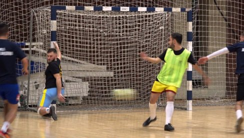 PARAĆINSKI TURNIR U MALOM FUDBALU: Završava se takmičenje po grupama PARAĆINSKI TURNIR U MALOM FUDBALU: Završava se takmičenje po grupama