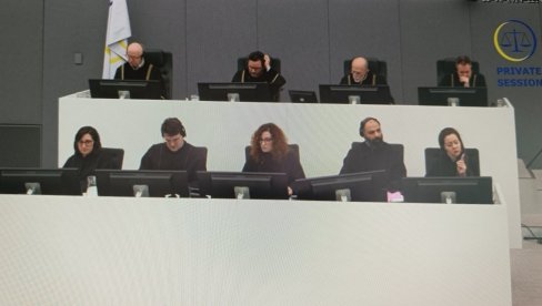 GOVORI SVEDOK W01493: Nastavljeno suđenje Tačiju i nekadašnjim liderima tzv. OVK u Hagu GOVORI SVEDOK W01493: Nastavljeno suđenje Tačiju i nekadašnjim liderima tzv. OVK u Hagu