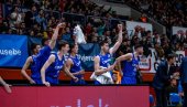 CIBONA U HAOSU: Trener koji je razvijao Stefa Karija otpušten posle manje od mesec dana, evo i zašto