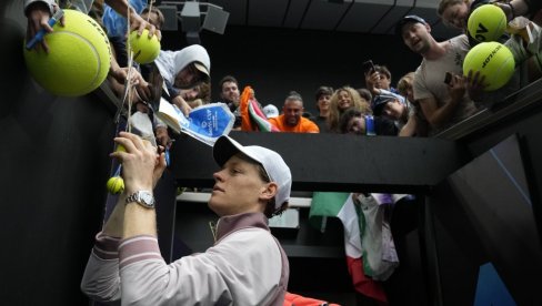 ITALIJAN PRETI NOVAKU: Đokovićev rival u odličnoj formi na Australijan openu ITALIJAN PRETI NOVAKU: Đokovićev rival u odličnoj formi na Australijan openu