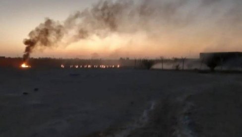 ПРВИ СНИМЦИ РАКЕТНОГ НАПАДА НА ИРАН: Ударе извеле ваздухопловне снаге Пакистана (ВИДЕО) ПРВИ СНИМЦИ РАКЕТНОГ НАПАДА НА ИРАН: Ударе извеле ваздухопловне снаге Пакистана (ВИДЕО)