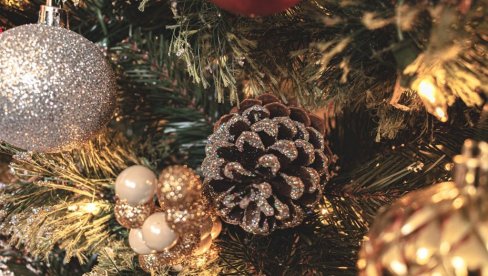 DANAS SE OBELEŽAVA BOŽIĆ PO GREGORIJANSKOM KALENDARU: Ovo se nije desilo još od 1994.