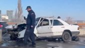 POLA AUTOMOBILA SMRSKANO: Teška soabraćajna nesreća na Gazeli (VIDEO)