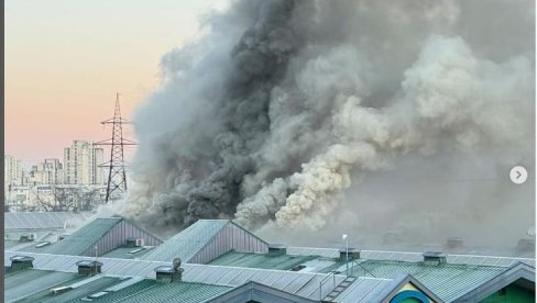 ГОРИ КИНЕСКИ ТРЖНИ ЦЕНТАР: Велики пожар у Блоку 70 на Новом Београду, чула се експлозија (ФОТО/ВИДЕО) ГОРИ КИНЕСКИ ТРЖНИ ЦЕНТАР: Велики пожар у Блоку 70 на Новом Београду, чула се експлозија (ФОТО/ВИДЕО)