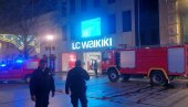 OKONČANA DRAMA U KNEZ MIHAILOVOJ: U gašenju požara učestvovao veliki broj vatrogasaca, na terenu i policija(FOTO/VIDEO)