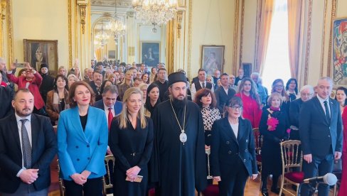 СВЕТОСАВСКА САБОРНОСТ НА СЕНИ: Свечаности поводом Дана Светог Саве у Паризу (ФОТО) СВЕТОСАВСКА САБОРНОСТ НА СЕНИ: Свечаности поводом Дана Светог Саве у Паризу (ФОТО)