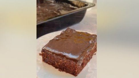PRAVI SE BRZO, A SVE SASTOJKE IMATE U KUĆI: Čokoladne kocke bez jaja PRAVI SE BRZO, A SVE SASTOJKE IMATE U KUĆI: Čokoladne kocke bez jaja