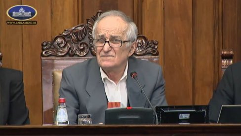 BRUKA: Opozicija zviždi najboljem matematičaru sveta, a prekosutra će u Briselu aplaudirati ljudima koji tzv. Kosovo zovu republikom BRUKA: Opozicija zviždi najboljem matematičaru sveta, a prekosutra će u Briselu aplaudirati ljudima koji tzv. Kosovo zovu republikom