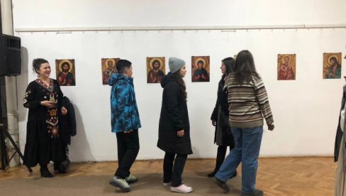 IKONE ZA ISCELJENJE BOLESNIH MALIŠANA: Humanitarno-prodajna izložba u Galeriji Narodnog univerziteta u Vranju IKONE ZA ISCELJENJE BOLESNIH MALIŠANA: Humanitarno-prodajna izložba u Galeriji Narodnog univerziteta u Vranju