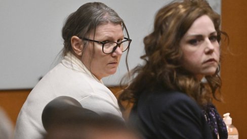 SIN MASOVNI UBICA, MAJKA IDE U ZATVOR: U američkom pravosuđu prvi put u istoriji roditelj osuđen za zločin koji je počinilo dete SIN MASOVNI UBICA, MAJKA IDE U ZATVOR: U američkom pravosuđu prvi put u istoriji roditelj osuđen za zločin koji je počinilo dete