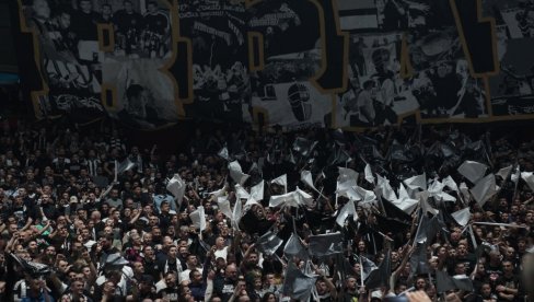 CRNO NA BELO! Partizan objavio divljački napad navijača na igrače (VIDEO)