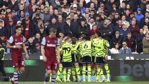 ČEKIĆARI I PČELE TRAŽE IZLAZ IZ KRIZE: Mali londonski derbi mogao bi da donese dosta golova ČEKIĆARI I PČELE TRAŽE IZLAZ IZ KRIZE: Mali londonski derbi mogao bi da donese dosta golova
