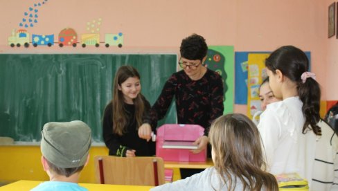 LEPA REČ NA DAR: Edukativna radionica KC Ribnica za osnovce LEPA REČ NA DAR: Edukativna radionica KC Ribnica za osnovce