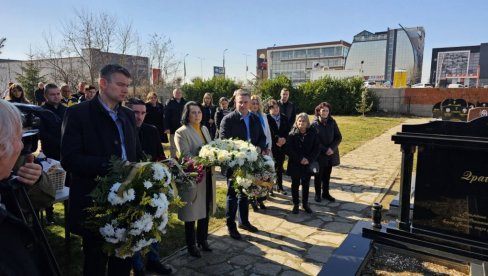 PREŽIVELI OPOMINJU-ZA NAS NEMA PRAVDE: Igor Popović, pomoćnik direktora Kancelarije za KiM, zatražio od međunarodnih misija-Obnovite istragu