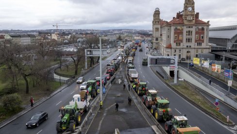 ZAŠTO PAORI U EVROPI PROTESTUJU? Poljoprivrednike na ulice teraju različiti razlozi