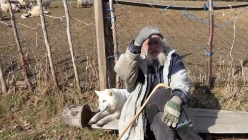 OPASNE SU ŽENE... AKO NIJE KAKO ONA HOĆE, BOLAN, OSTAVIĆE TE Nedo je najstariji pastir u regionu, a svojim izjavama nasmejao sve (VIDEO)