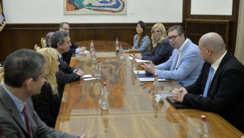 ВУЧИЋ НА ВАЖНОМ САСТАНКУ: У тешким временима је потврђено пријатељство између Срба и Јевреја (ФОТО) ВУЧИЋ НА ВАЖНОМ САСТАНКУ: У тешким временима је потврђено пријатељство између Срба и Јевреја (ФОТО)