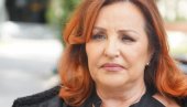 3 ПУТА КУМОВАЛА КОЛЕГИНИЦАМА: Ана Бекута има нераскидива пријатељства на естради