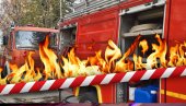 GORI ZGRADA: Požar u Novom Sadu