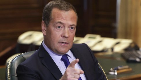 MEDVEDEV PORUČIO: Vojne pobede Rusije najbolji odgovor na „ultimatume“ Zelenskog