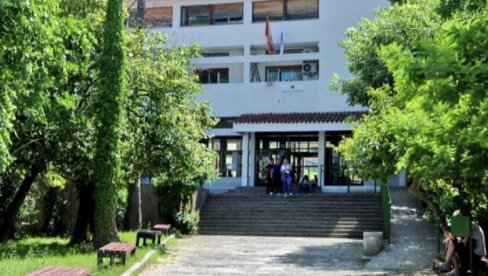 ПРЕТЊЕ МЕЈЛОВИМА НЕ ПРЕСТАЈУ: Од 14. Фебруара онлајн настава у херцегновској средњој школи ПРЕТЊЕ МЕЈЛОВИМА НЕ ПРЕСТАЈУ: Од 14. Фебруара онлајн настава у херцегновској средњој школи
