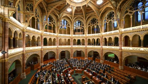 PARLAMENT PODRŽAO PREDLOG VLADE: Poslanici glasali da se Mađarska povuče iz Međunarodnog krivičnog suda PARLAMENT PODRŽAO PREDLOG VLADE: Poslanici glasali da se Mađarska povuče iz Međunarodnog krivičnog suda