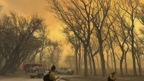 GORI AMERIKA: Situacija izmakla kontroli, stanovništvo evakuisano (FOTO)