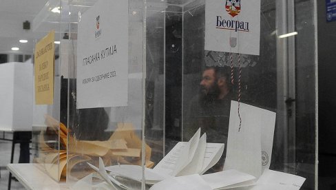 RANIJE OD OČEKIVANJA: Opozicione stranke deluju razjedinjeno i u teškim raspravama svaka sa svakom