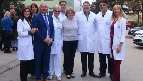 OBILAZAK AMBULANTI: Danica Grujičić u posesti zdravstvenim ustanovama Šapca i Bogatića OBILAZAK AMBULANTI: Danica Grujičić u posesti zdravstvenim ustanovama Šapca i Bogatića