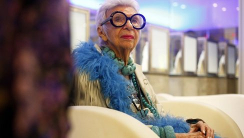 UMRLA IRIS APFEL: NJen stil bio je predmet izložbi u muzejima UMRLA IRIS APFEL: NJen stil bio je predmet izložbi u muzejima