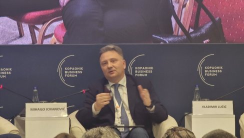 MINISTAR JOVANOVIĆ NA BIZNIS FORUMU: Imamo već četvrtu generaciju dece koja su izašla iz osnovne škole radeći na programskim jezicima