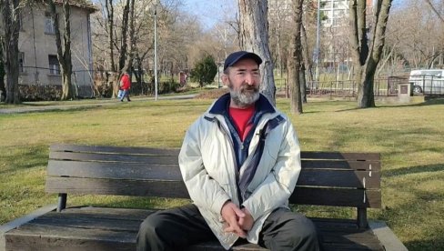 KADA GUBITE SVE, NIKO VAS VIŠE NE VIDI: Priča koja će vam naterati suze na oči - Čoveku u nevolji je potreban čovek (VIDEO) KADA GUBITE SVE, NIKO VAS VIŠE NE VIDI: Priča koja će vam naterati suze na oči - Čoveku u nevolji je potreban čovek (VIDEO)