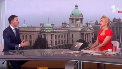 КЛЕЧАЛИ СУ ИСПРЕД ЕВРОПАРЛАМЕНТАРАЦА... Мали о опозицији - Ако мисле да ће неко други да их доведе на власт, варају се, одлучиће грађани КЛЕЧАЛИ СУ ИСПРЕД ЕВРОПАРЛАМЕНТАРАЦА... Мали о опозицији - Ако мисле да ће неко други да их доведе на власт, варају се, одлучиће грађани