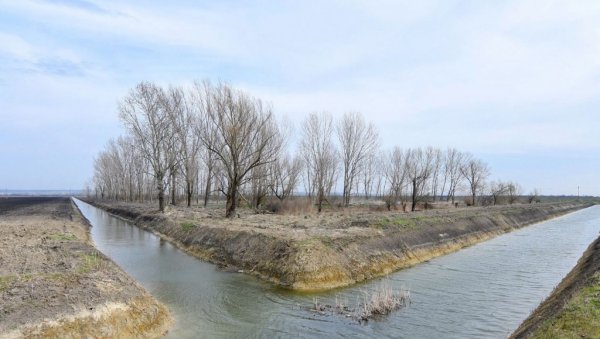 ДИРЕКТОР ЈП ВОДЕ ВОЈВОДИНЕ ОПОВРГАВА СУМЊЕ ПРЕДСЕДНИКА ЕКОЛОШКОГ ПОКРЕТА ВРБАСА: Канали (не) чувају од поплава