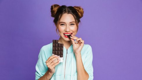 ДА ЛИ ЧОКОЛАДУ ТРЕБА ДРЖАТИ У ФРИЖИДЕРУ? Решена дилема која многе мучи