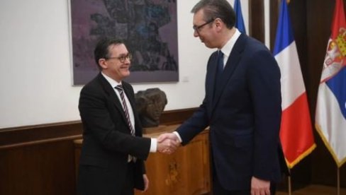 VUČIĆ NAKON SUSRETA SA ROKFEJOM: Za nas je strateško partnerstvo sa Republikom Francuskom od izuzetnog značaja (FOTO)