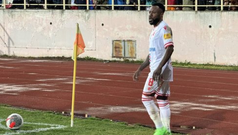POSEBNA PODRŠKA ZA KANGU: Navijači Crvene zvezde imali poruku za Gabonca (FOTO) POSEBNA PODRŠKA ZA KANGU: Navijači Crvene zvezde imali poruku za Gabonca (FOTO)