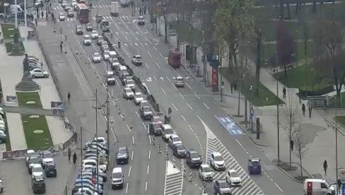 ЈУТАРЊЕ ГУЖВЕ ШИРОМ БЕОГРАДА: Ево у којим деловима престонице је најгоре (ФОТО) ЈУТАРЊЕ ГУЖВЕ ШИРОМ БЕОГРАДА: Ево у којим деловима престонице је најгоре (ФОТО)