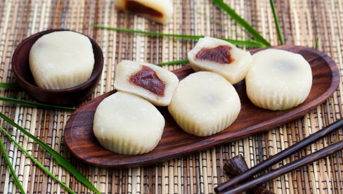 MOCHI ILI DAIFUKU: Napravite popularan japanski kolač koji se ne peče,a kome nećete moći odoleti MOCHI ILI DAIFUKU: Napravite popularan japanski kolač koji se ne peče,a kome nećete moći odoleti