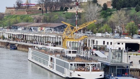 MAŠINE VEĆ UZ REKU: Uređenje Savskog priobalja kao priprema za buduće pristanište
