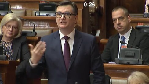 ЈОВАНОВ ОПОЗИЦИЈИ: Оскаре добијају људи који траже да странци одлучују у Србији ЈОВАНОВ ОПОЗИЦИЈИ: Оскаре добијају људи који траже да странци одлучују у Србији