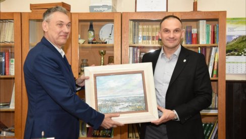 PRIMER SARADNJE DVE PRIJATELJSKE ZEMLJE: Školi u Belom Blatu novi prozori, zahvaljujući donaciji Vlade Bugarske (FOTO)