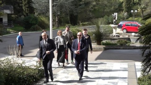 PLAN SANACIJE I RESTRUKTUIRANJA INSTITUTA IGALO: Prvi korak - deset milona evra za spas PLAN SANACIJE I RESTRUKTUIRANJA INSTITUTA IGALO: Prvi korak - deset milona evra za spas