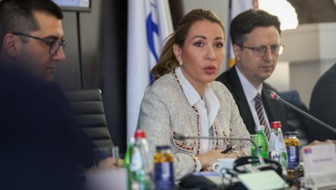 ФИНАНСИЈСКИ РЕЗУЛТАТИ ЕПС-а ИСТОРИЈСКИ Министарка Ђедовић: Промене су почеле, али мора и брже и боље (ФОТО) ФИНАНСИЈСКИ РЕЗУЛТАТИ ЕПС-а ИСТОРИЈСКИ Министарка Ђедовић: Промене су почеле, али мора и брже и боље (ФОТО)