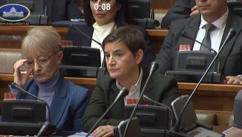 БРНАБИЋЕВА ОДГОВОРИЛА ТЕПИЋКИ: Једна истина и један устав је за Маринику и елиту, а други је за све нас обичне грађане БРНАБИЋЕВА ОДГОВОРИЛА ТЕПИЋКИ: Једна истина и један устав је за Маринику и елиту, а други је за све нас обичне грађане