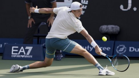 TIP SA SPOROG TERENA: Francuz je dobar tenis prikazao u Londonu