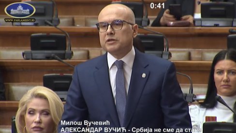 ВУЧЕВИЋ ОШТРО ОДГОВОРИО БОРИ СОЛУНЦУ: Ви сте највећи криминалац и кукавица Новог Сада (ВИДЕО) ВУЧЕВИЋ ОШТРО ОДГОВОРИО БОРИ СОЛУНЦУ: Ви сте највећи криминалац и кукавица Новог Сада (ВИДЕО)