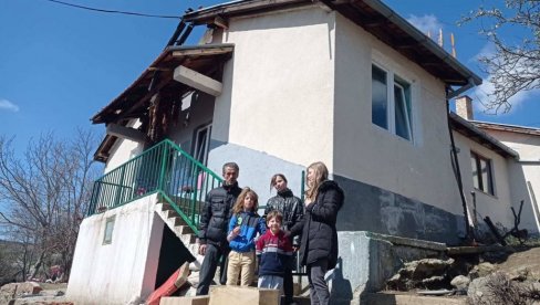 POMOĆ ZA PORODICU STOJANOVIĆ IZ KOSOVSKE KAMENICE: Biće sanirana šteta od požara POMOĆ ZA PORODICU STOJANOVIĆ IZ KOSOVSKE KAMENICE: Biće sanirana šteta od požara